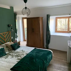 Chez Gabriel Et Sophie Perouges